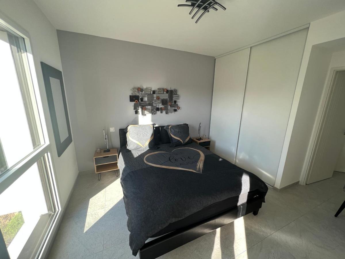 Superbe Appartement Neuf Aucalme سانت-ماندرييه-سور-مير المظهر الخارجي الصورة